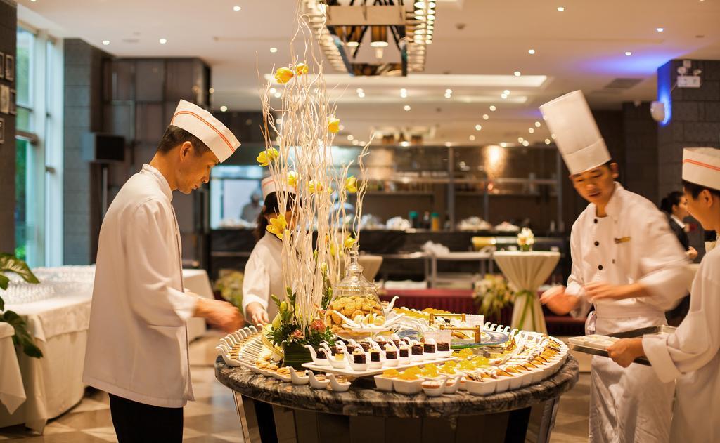 Yutong Hotel Guangzhou Exterior photo